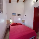 Villa Maison 2 Pièces Mezzanine 6 Couchages St Cyprien Sc430-21b *